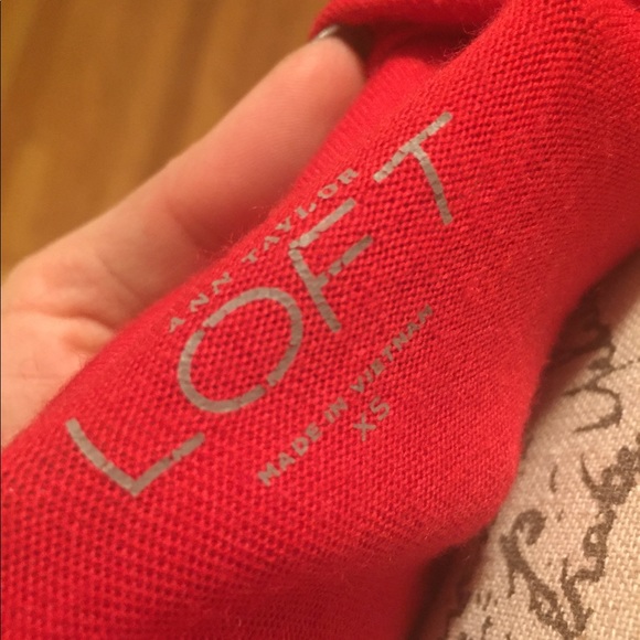 Adorable cowl neck sweater by Loft - Picture 3 of 3